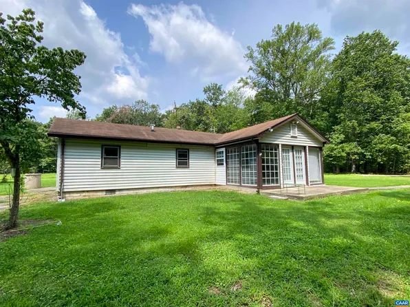 208 Mocking Bird Ln, Troy, VA 22974
