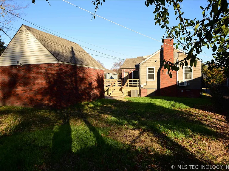 1740 S Yorktown Ave — Photo 28