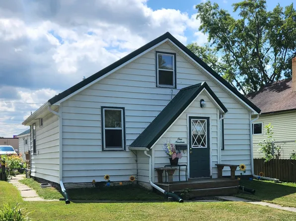 119 13th St, International Falls, MN 56649