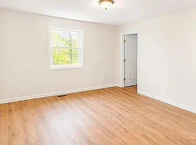 197 Russell Dr — Photo 9
