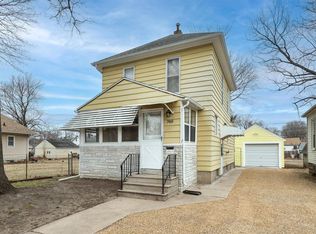 740 Conger St, Waterloo, IA 50703