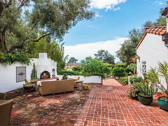 5th image of 232 E Los Olivos St