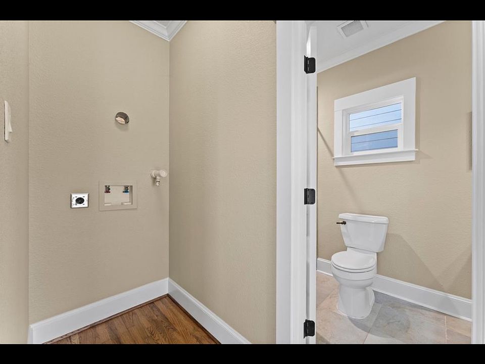 1st image of 501 Cordell St #B