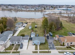 1601 Hawthorne Ave, Two Rivers, WI 54241