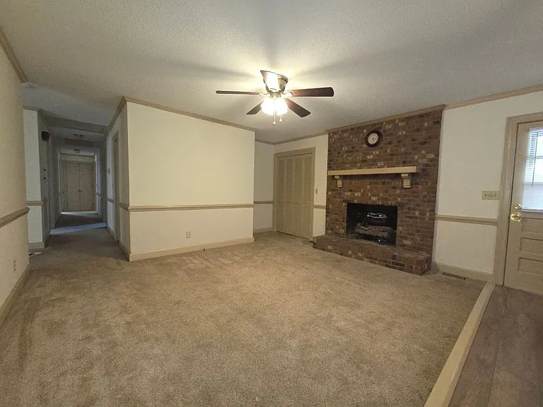 311 Moyton Ave — Photo 8