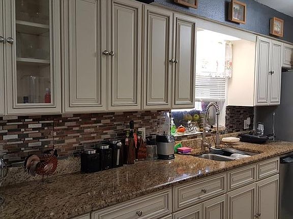 5th image of 1050 Princewood Dr