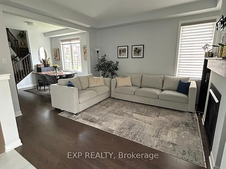 1045 Curraglass Walk — Photo 5