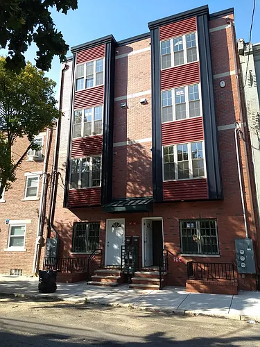 1611 W Thompson St #4B Photo 1