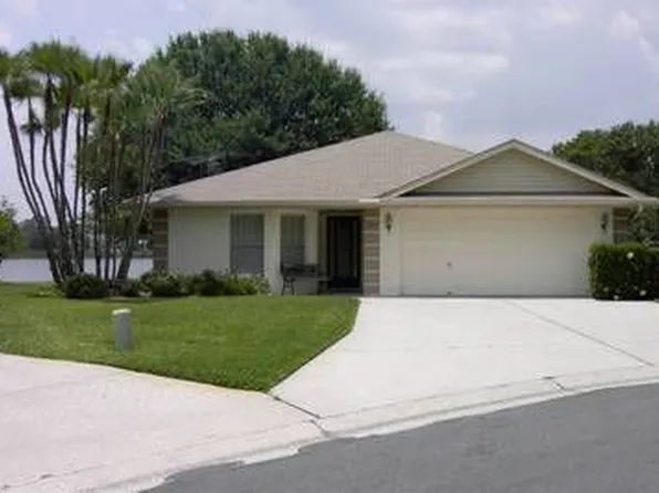 704 Spicewood Dr, Lakeland, FL 33801