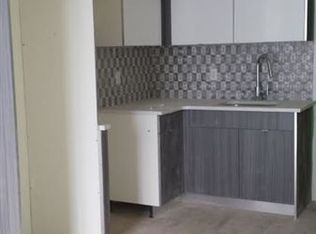 65 Whipple St, Brooklyn, NY 11206