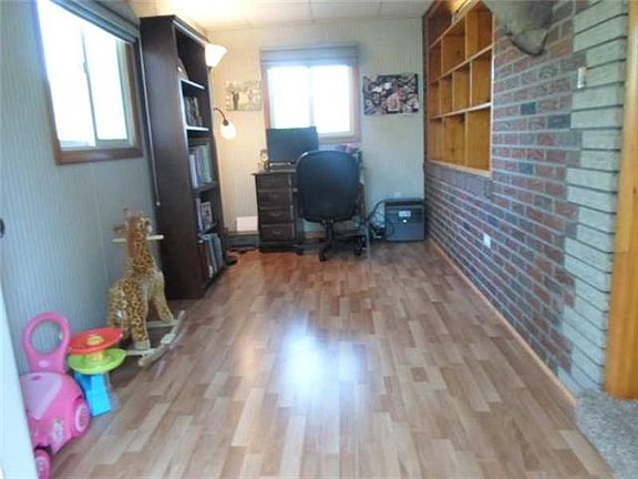2nd image of 1019 Grant Ave