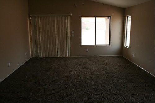 4th image of 4310 S 103rd Ln