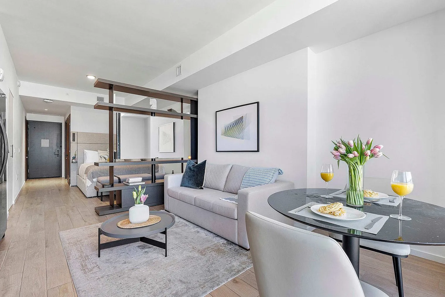 Studio, 1.0 bath, 516 sqft, $3,713 — Photo 2