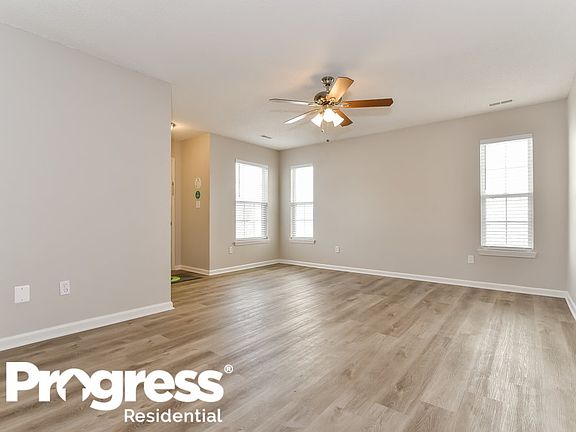 3rd image of 4309 Village Bend Ln
