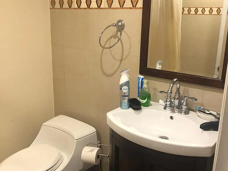2425 N Capitol St NE — Photo 12
