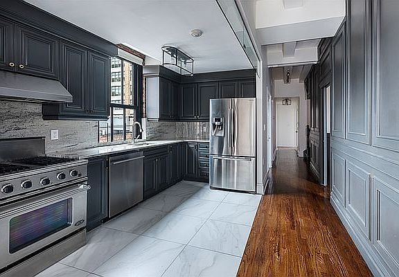 5th image of 36 Laight St APT 7B
