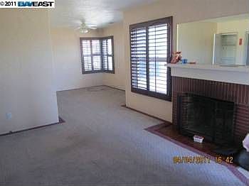 4th image of 9998 Lawlor St