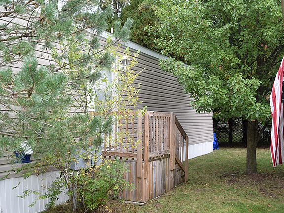 5th image of 606 Bjornson St