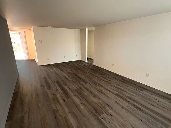 4th image of 160 Tanglewood Dr