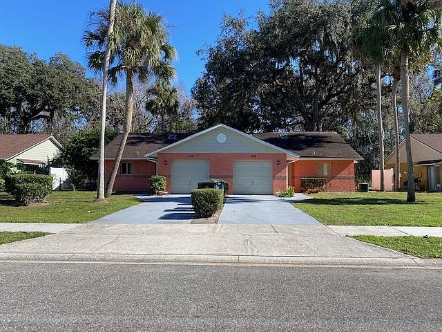 1st image of 1090 Laurel Oaks Ct