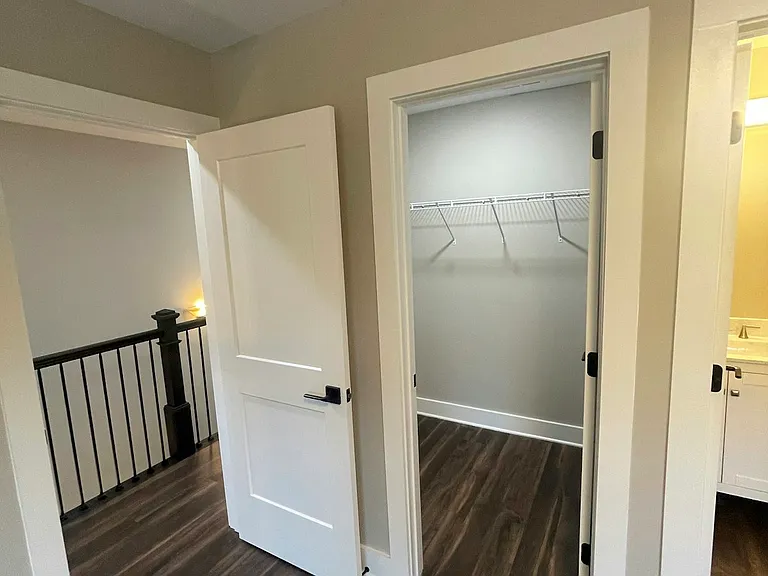 Master Walk In Closet