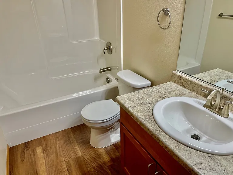 921 N Stanley St — Photo 6