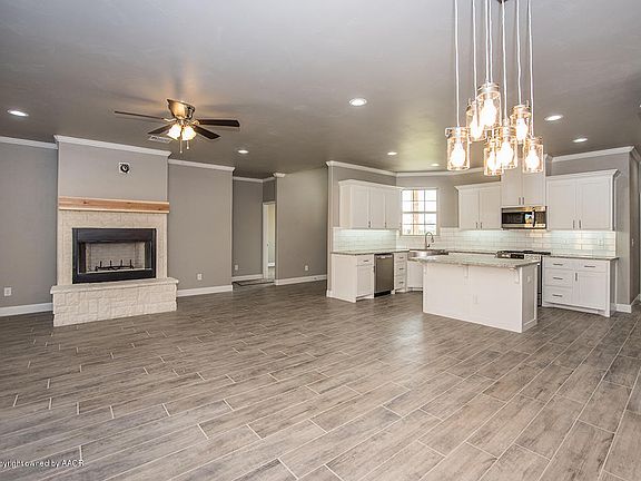 3rd image of 21 Grace Wood Ln