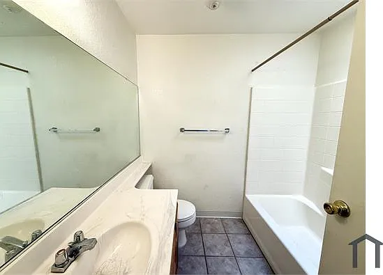 8425 Xavier Ave #3 — Photo 10