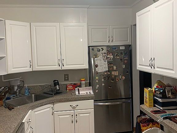 4th image of 11 Radcliff Ln