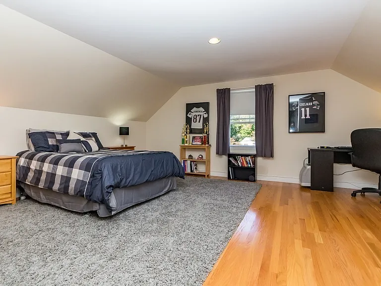 409 Lincoln St — Photo 15