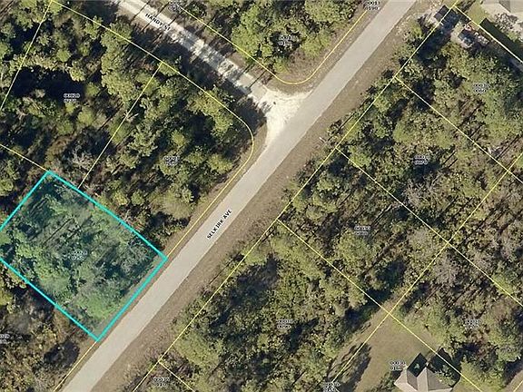 3rd image of 350 Selkirk Ave Lot 25