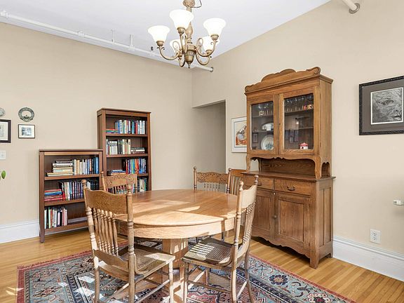 3rd image of 69 Milton St N APT 3