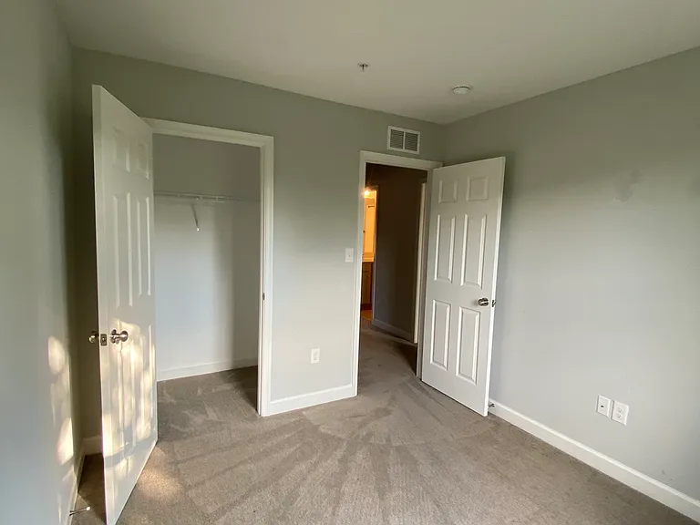 304 Bethune Dr — Photo 15