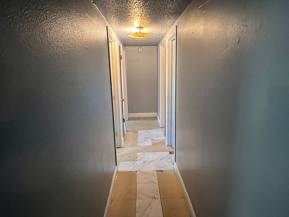 5th image of 3033 Yorktown Dr