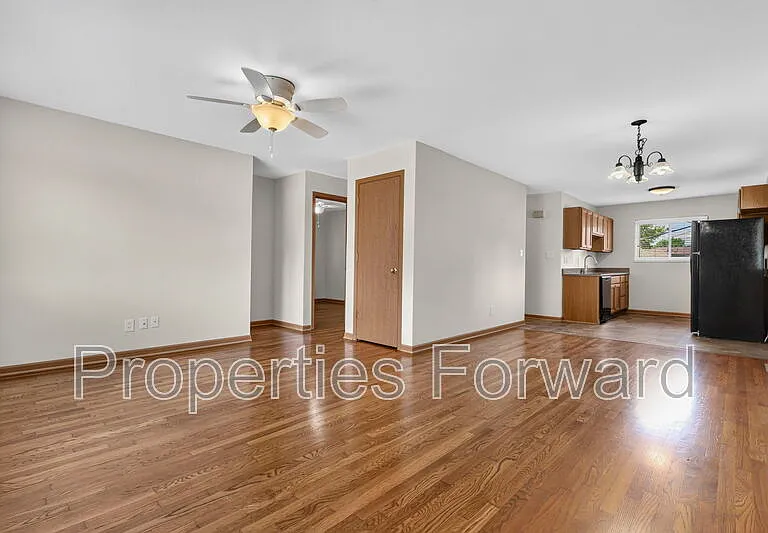 3127 Thomas Ave — Photo 7