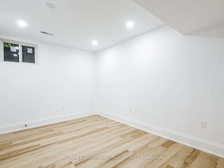 2104 Mississauga Rd — Photo 35