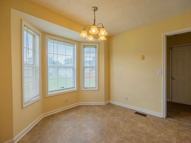 1881 Timberline Way — Photo 4