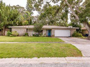 2345 Saint Charles Dr, Clearwater, FL 33764