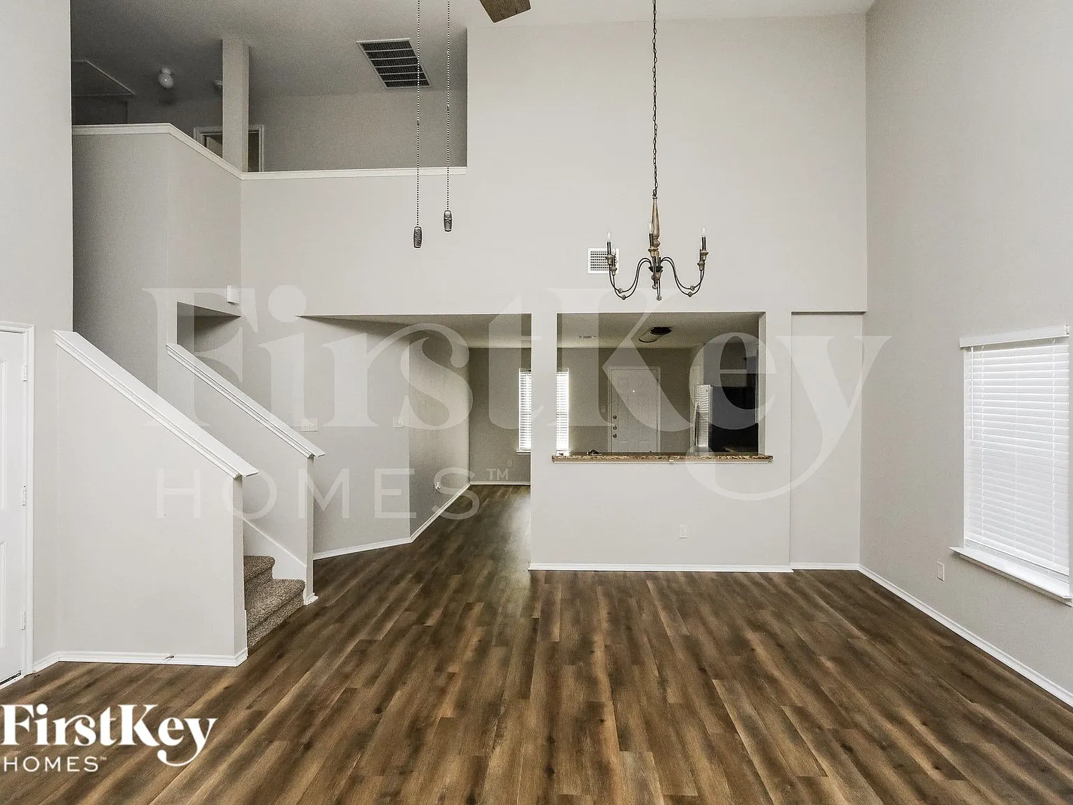 4 bed, 2.5 bath, 2136 sqft, $2,625 — Photo 3