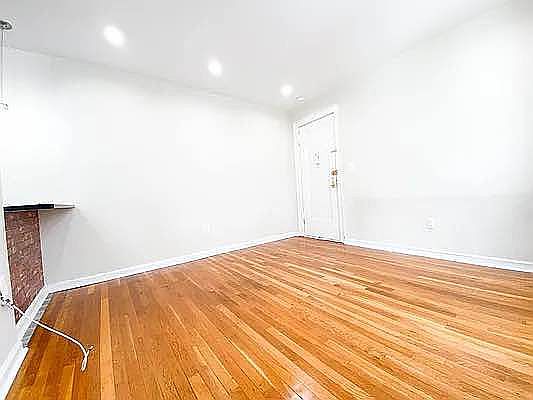 4th image of 21-51 27th St #A2