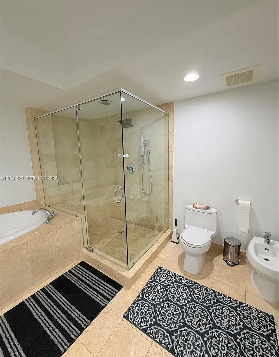3 bed, 1841 sqft, $6,000 — Photo 3