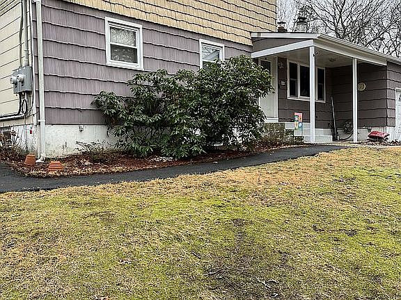 3rd image of 42 Fisk Rd