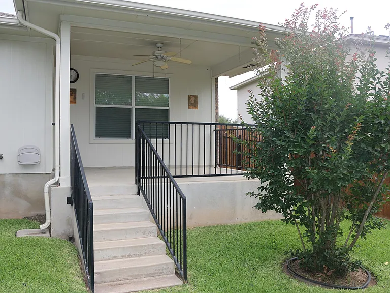 Spacious patio!