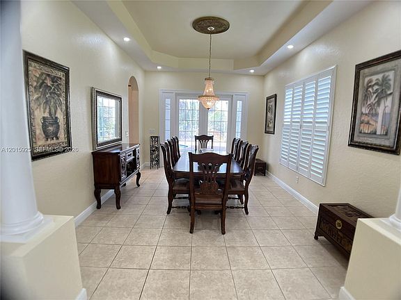 4th image of 19521 SW 39th Ct