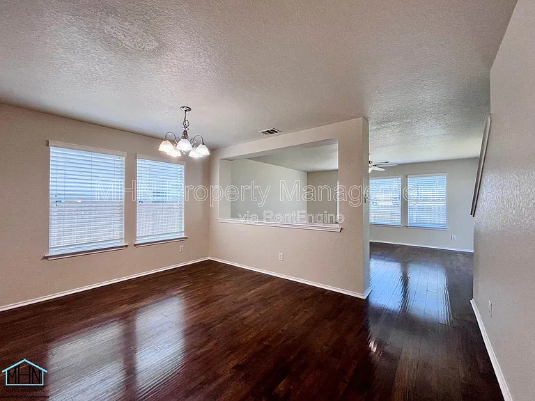127 Booker Palm — Photo 5