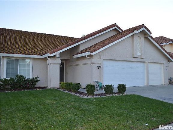 2nd image of 3200 Black Eagle Dr