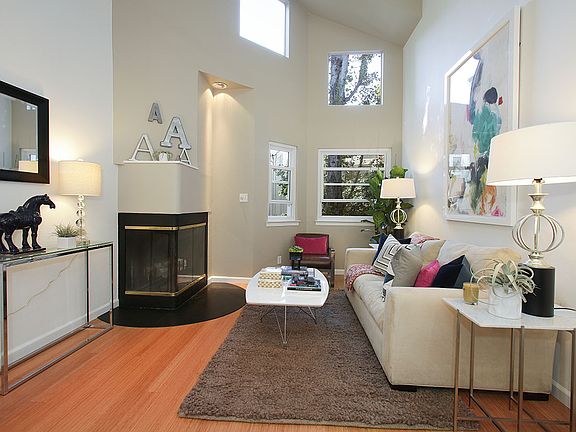 3rd image of 130a Langton Street