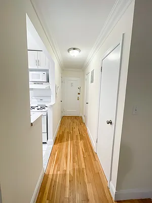 Rented by Urban Real Estate Inc | media 3