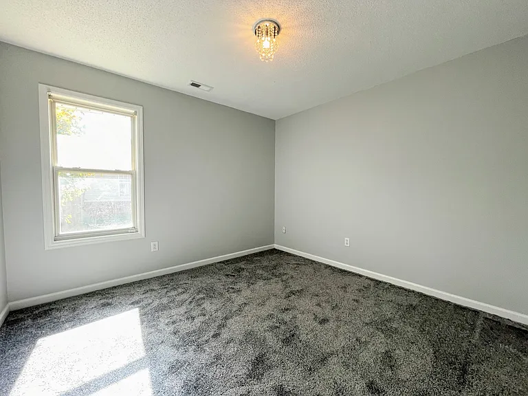 109 Tanner Ridge Cir — Photo 12