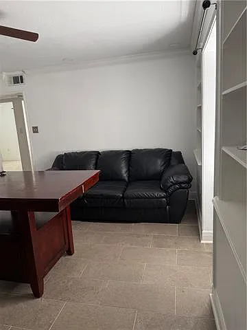 218 N Elm St #C — Photo 8